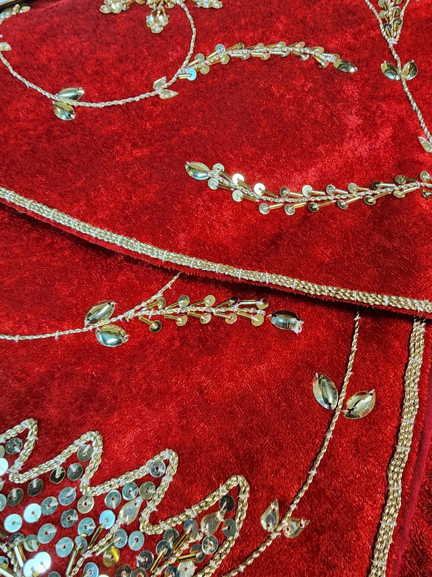 Elegant Burgundy & Gold Christmas Tree Skirt - 48 Inches