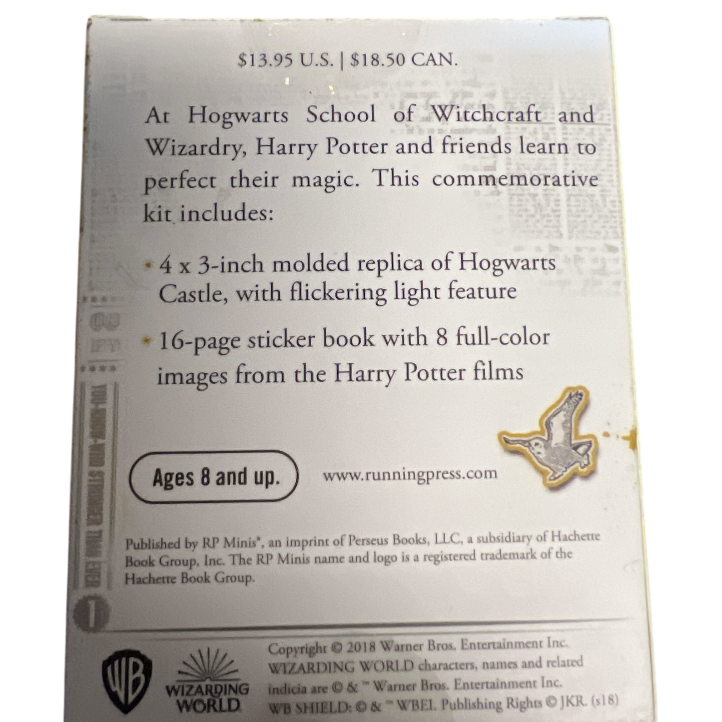 Harry Potter Hogwarts Castle and Sticker Book: Lights Up!